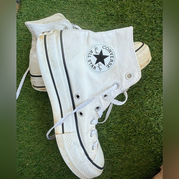 Converse Chuck Taylor Platform White High Top Sneakers | Women’s 8 / Men’s 6 - Picture 3 of 10